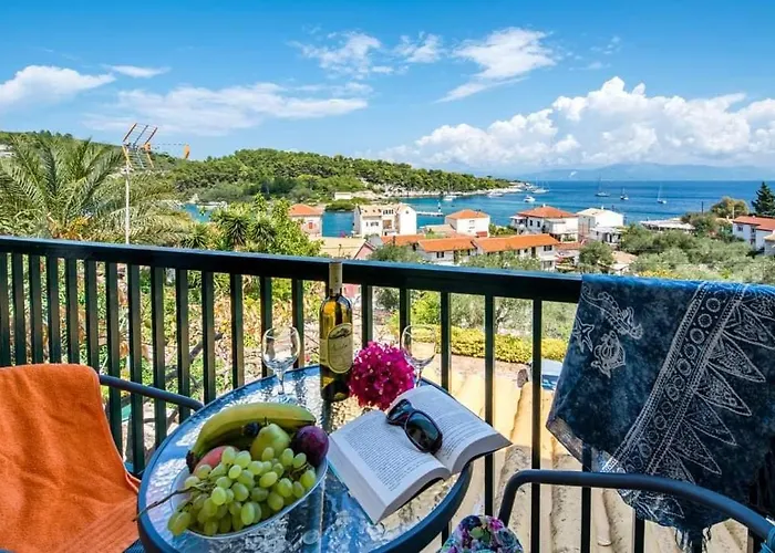 Fenia's - Charming Seaview Getaway In Gaios, Paxos * Gaios